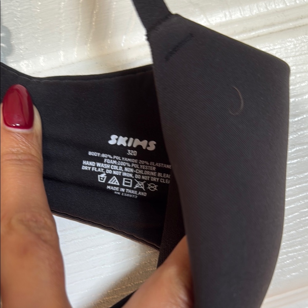 98 Skims Classic Black Women's Bra - Picture 3 of 4
